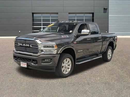 2022 RAM 2500 Laramie Crew Cab 4x4 6'4' Box