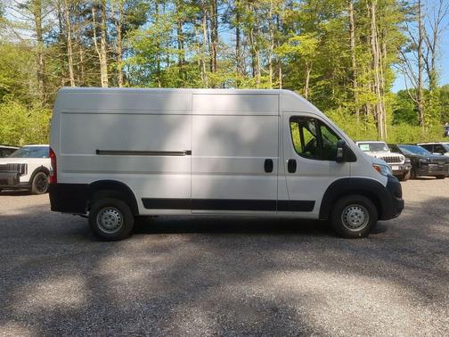Bright White Clearcoat 2026 RAM ProMaster 2500 Tradesman