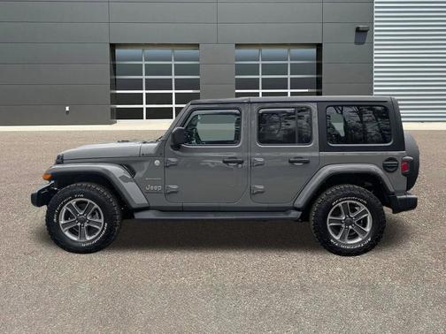 2023 Jeep Wrangler 4-Door Sahara 4x4