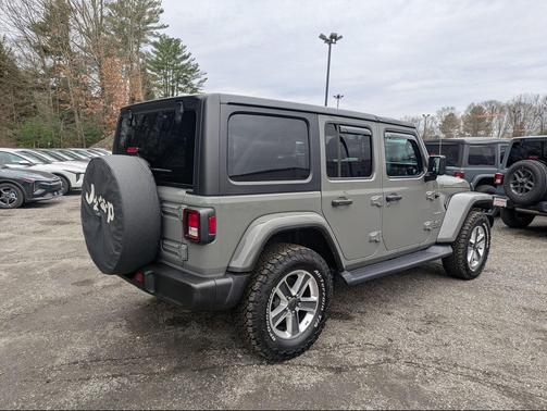 2023 Jeep Wrangler 4-Door Sahara 4x4