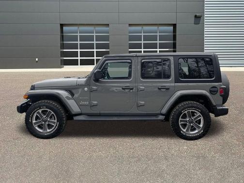 2023 Jeep Wrangler 4-Door Sahara 4x4