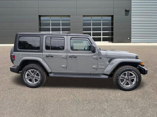 2023 Jeep Wrangler 4-Door Sahara 4x4