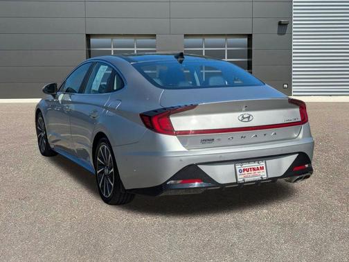 Shimmering Silver Pearl 2021 Hyundai SONATA Limited