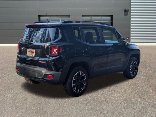 2023 Jeep Renegade Trailhawk