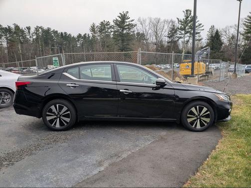 2020 Nissan Altima 2.5 SV