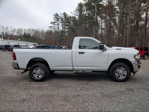 2024 RAM 3500 Tradesman Regular Cab 4x4 8' Box