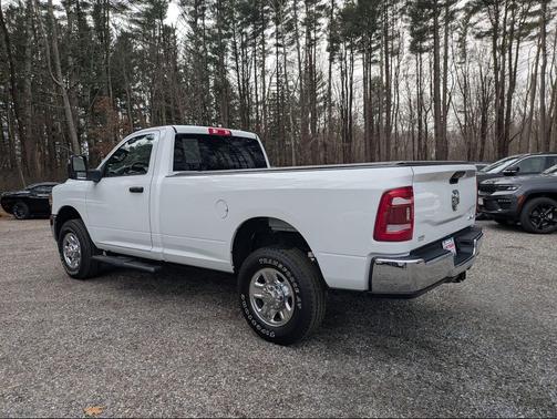 2024 RAM 3500 Tradesman Regular Cab 4x4 8' Box