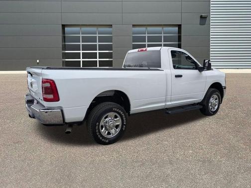 2024 RAM 3500 Tradesman Regular Cab 4x4 8' Box
