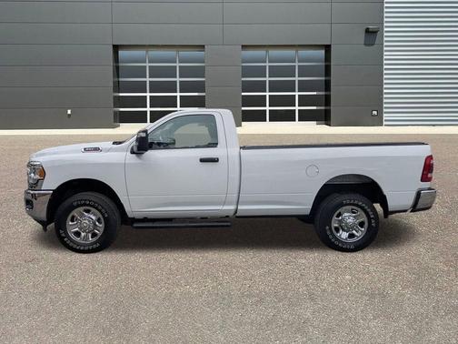 2024 RAM 3500 Tradesman Regular Cab 4x4 8' Box