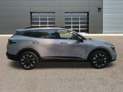 Wolf Gray 2024 Kia Sportage X-Line