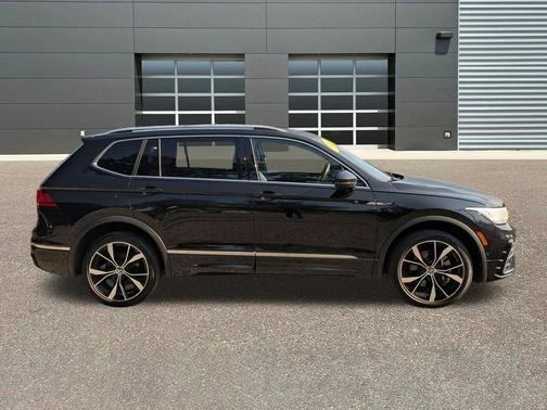 2023 Volkswagen Tiguan 2.0T SEL R-Line 4MOTION