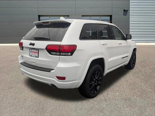 2022 Jeep Grand Cherokee Laredo