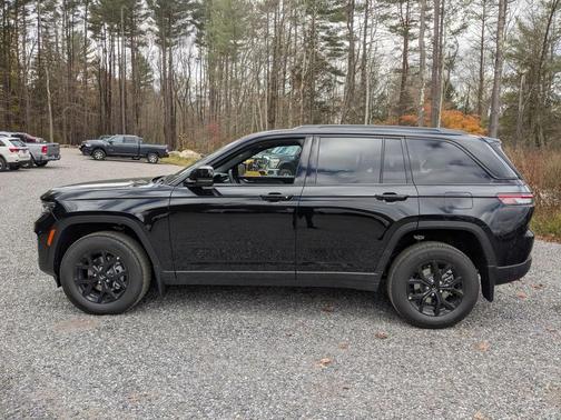 2025 Jeep Grand Cherokee Altitude