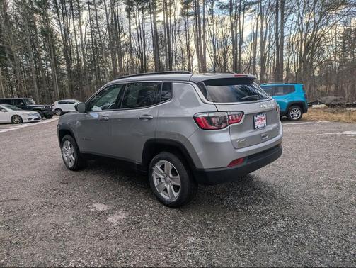 2022 Jeep Compass Latitude