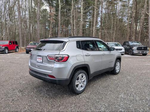2022 Jeep Compass Latitude