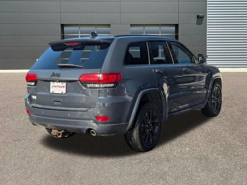 2017 Jeep Grand Cherokee Altitude