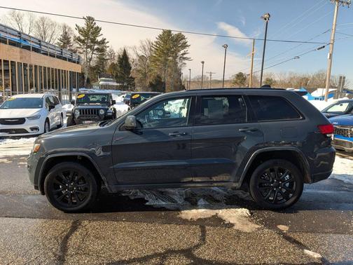 2017 Jeep Grand Cherokee Altitude