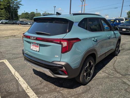 2025 Kia Seltos EX