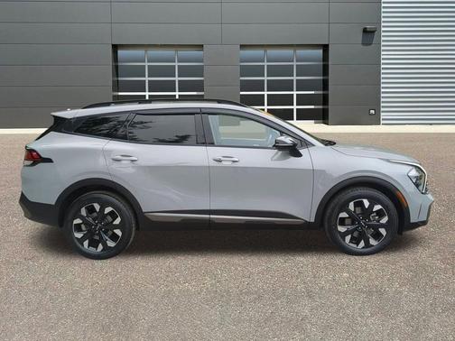 Wolf Gray 2023 Kia Sportage X-Line