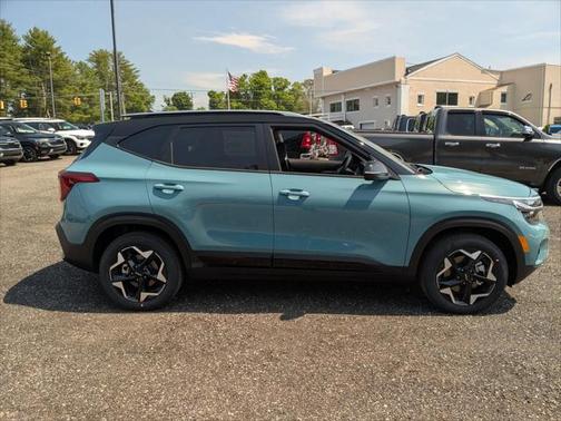 2025 Kia Seltos S