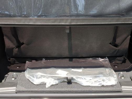 Granite Crystal Metallic Clearcoat 2026 Jeep Wrangler Sport S