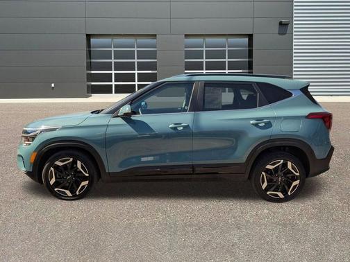 Pluton Blue 2024 Kia Seltos SX Turbo