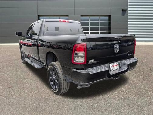 2022 RAM 2500 Big Horn Crew Cab 4x4 6'4' Box