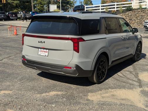 2026 Kia Carnival SX