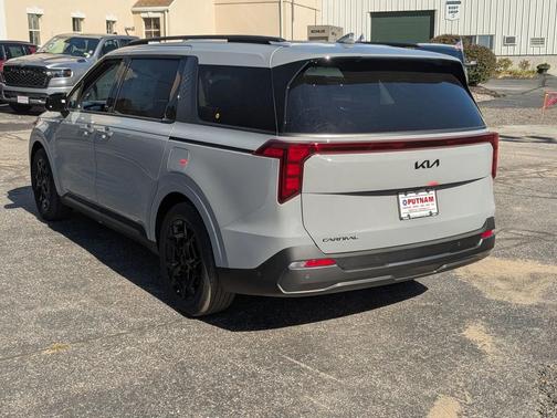 2026 Kia Carnival SX