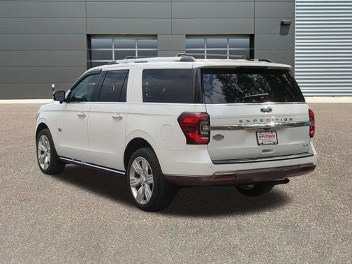 Star White Metallic Tri-Coat 2024 Ford Expedition Max King Ranch