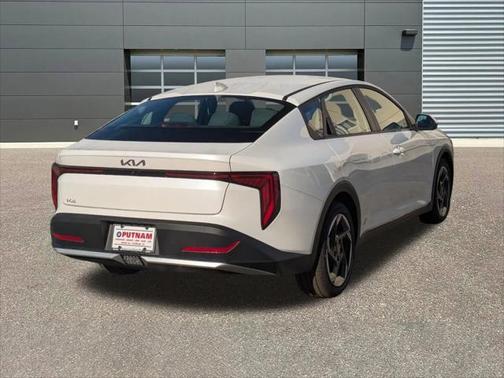 2025 Kia K4 EX