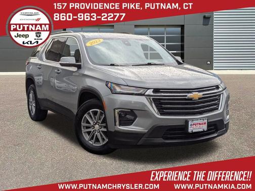 Sterling Gray Metallic 2023 Chevrolet Traverse LT Cloth
