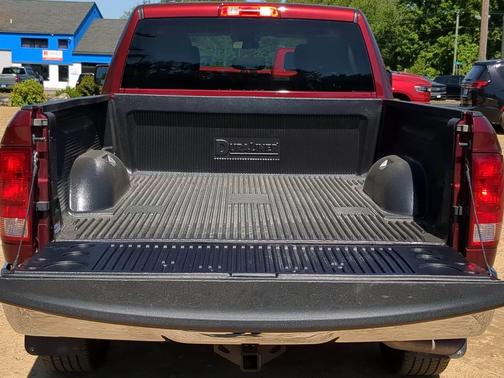 Delmonico Red Pearlcoat 2024 RAM 1500 Classic SLT