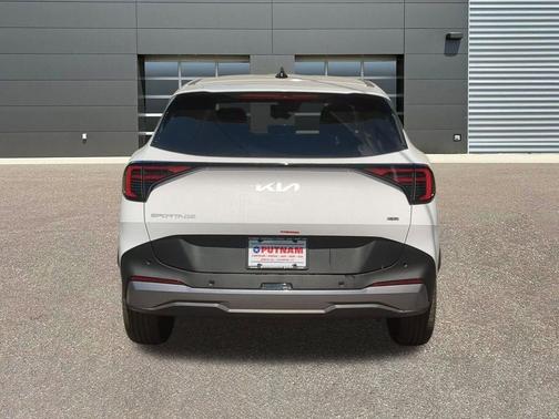 Glacial White Pearl 2026 Kia Sportage LX