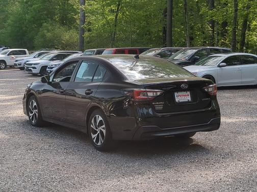 Crystal Black Silica 2024 Subaru Legacy Premium