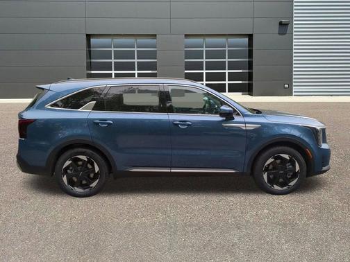 Mineral Blue 2026 Kia Sorento Hybrid EX