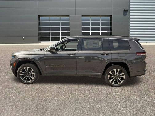 Baltic Gray Metallic Clearcoat 2025 Jeep Grand Cherokee L Overland