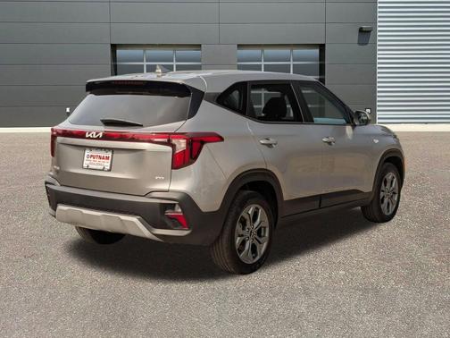 2024 Kia Seltos LX