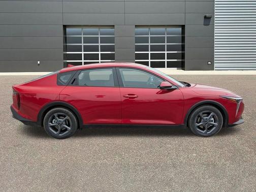 Currant Red 2026 Kia K4 LXS