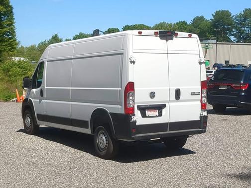 Bright White Clearcoat 2026 RAM ProMaster 2500 Tradesman
