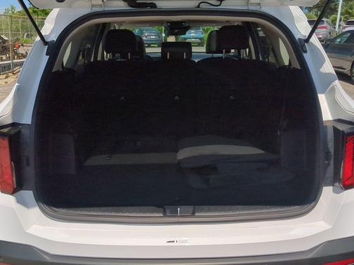Glacial White Pearl 2024 Kia Sorento S