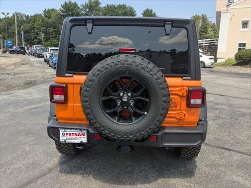 2025 Jeep Wrangler Sport