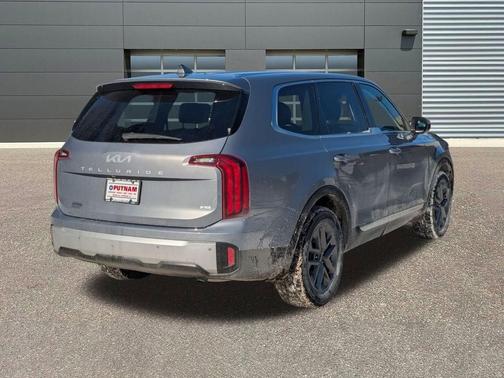 2023 Kia Telluride LX