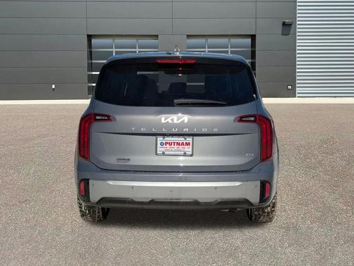 2023 Kia Telluride LX