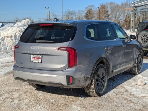 2023 Kia Telluride LX