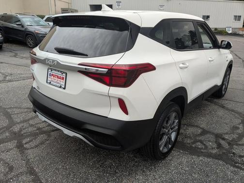 2023 Kia Seltos LX