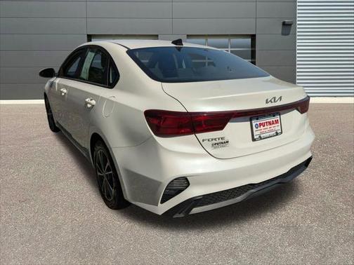 2022 Kia Forte LXS