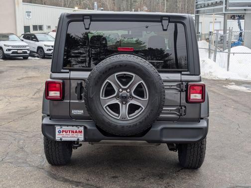 2021 Jeep Wrangler Sport S