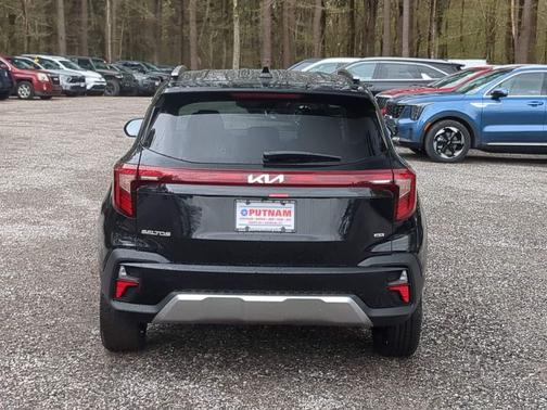 Fusion Black 2026 Kia Seltos S