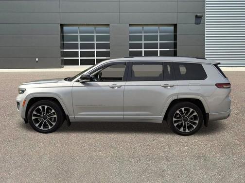 2022 Jeep Grand Cherokee L Overland